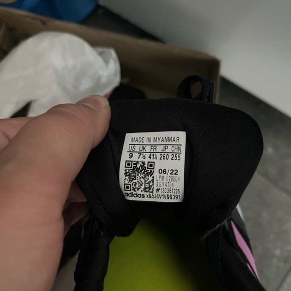 Adidas edge luxe shoes size 9 - Picture 4 of 4